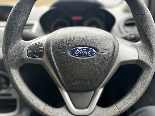 Used Ford Fiesta 2010 for sale - 75659062: Photo 38