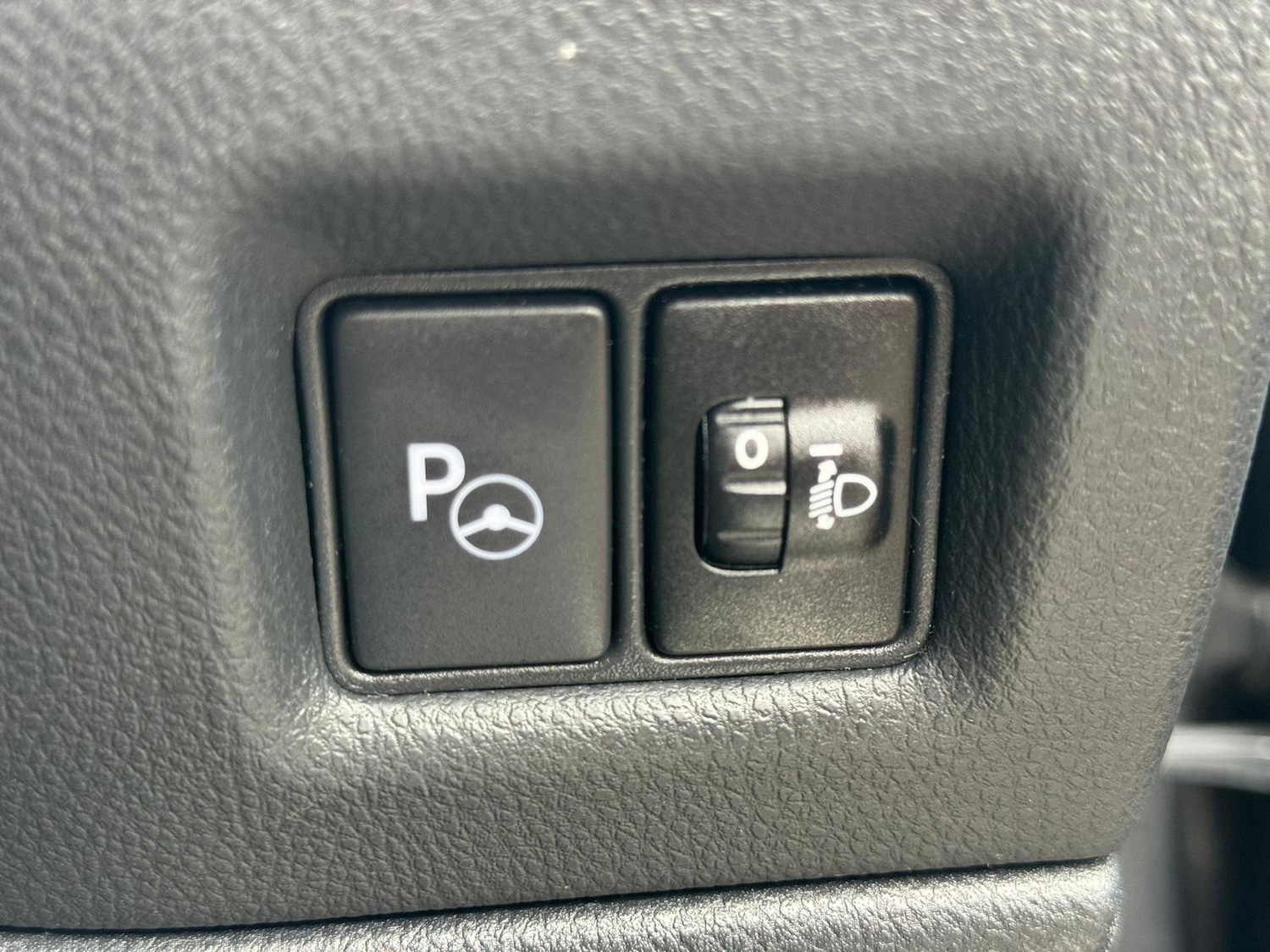 Used Toyota C-HR 2022 for sale - 77564998: Photo 30