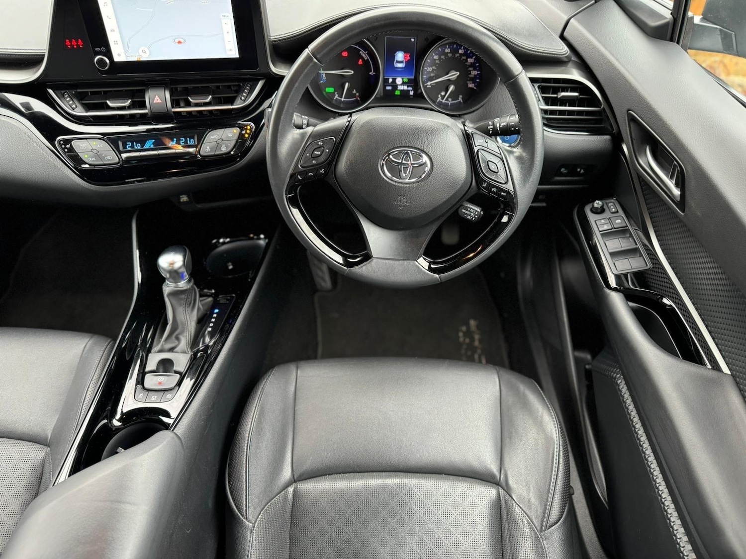 Used Toyota C-HR 2022 for sale - 77564998: Photo 49