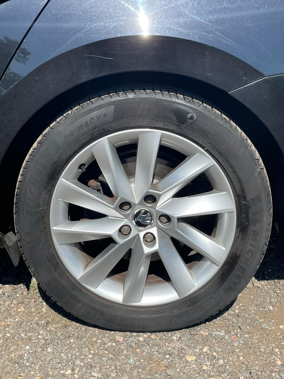 Vehicle 21