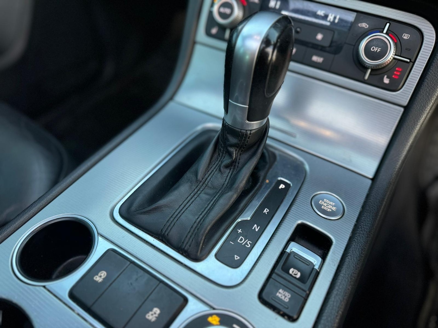 Used Volkswagen Touareg 2014 for sale - 76715135: Photo 14