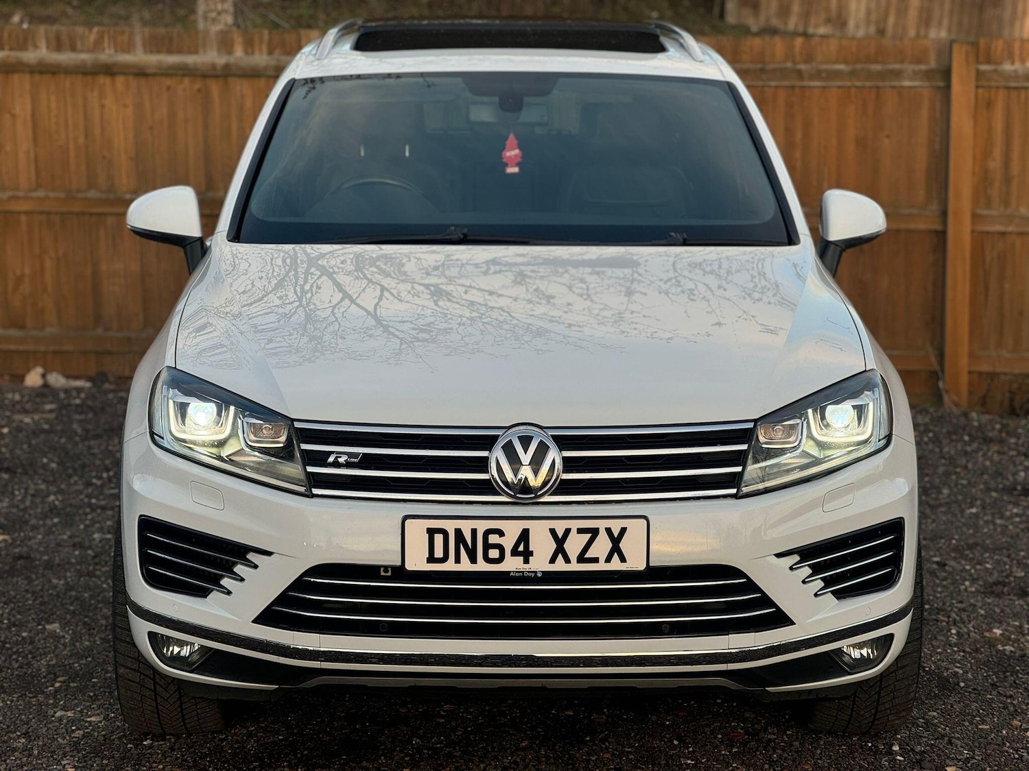 Used Volkswagen Touareg 2014 for sale - 76715135: Photo 2