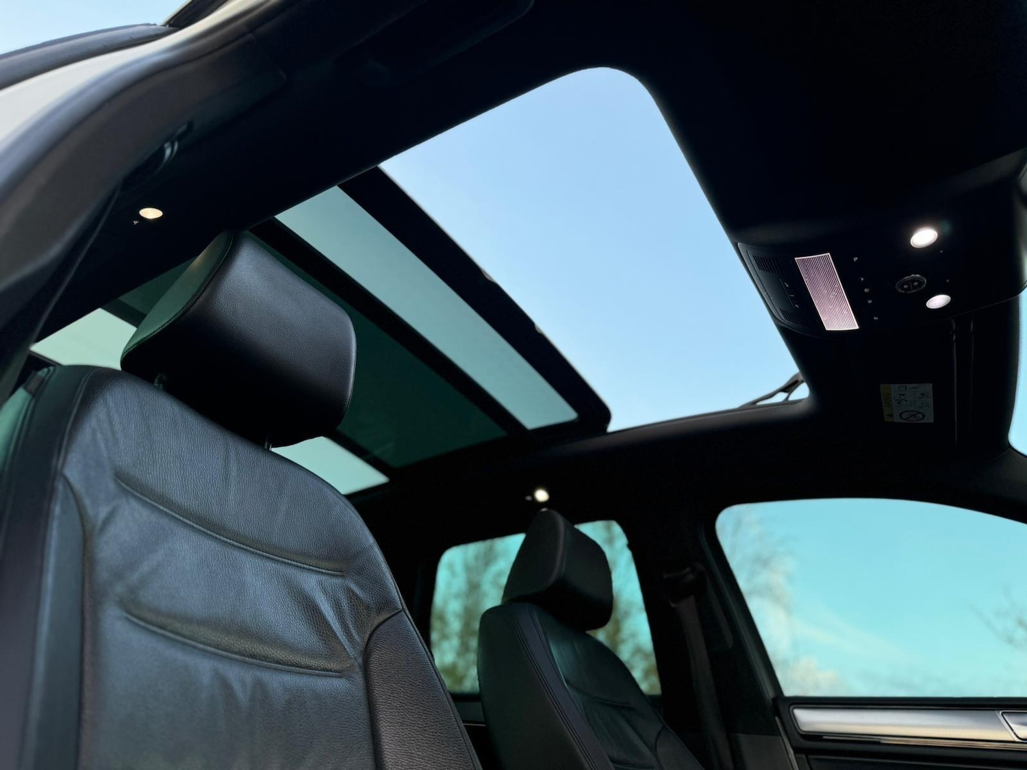 Used Volkswagen Touareg 2014 for sale - 76715135: Photo 42