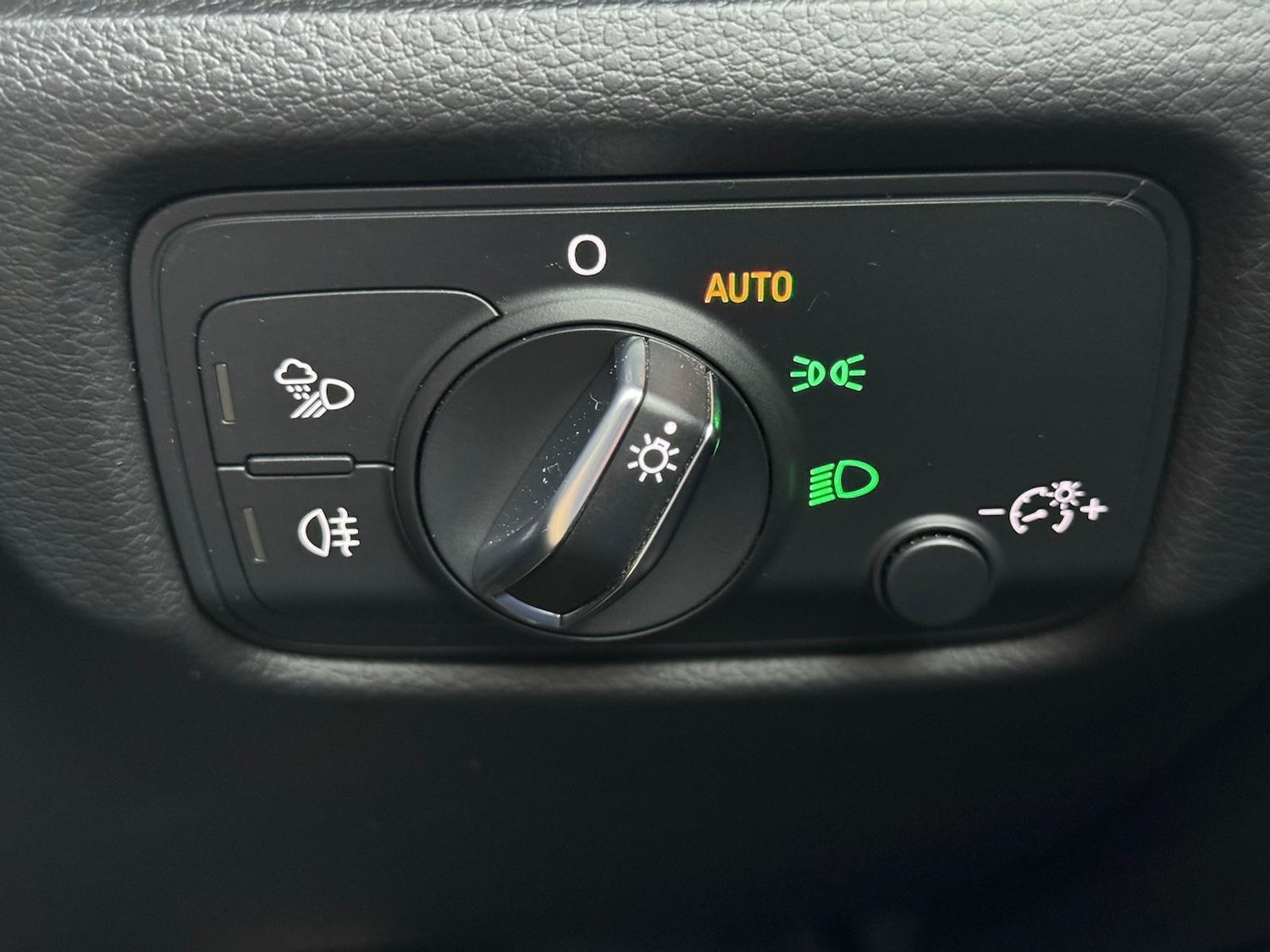 Used Audi A3 2017 for sale - 77066824: Photo 32