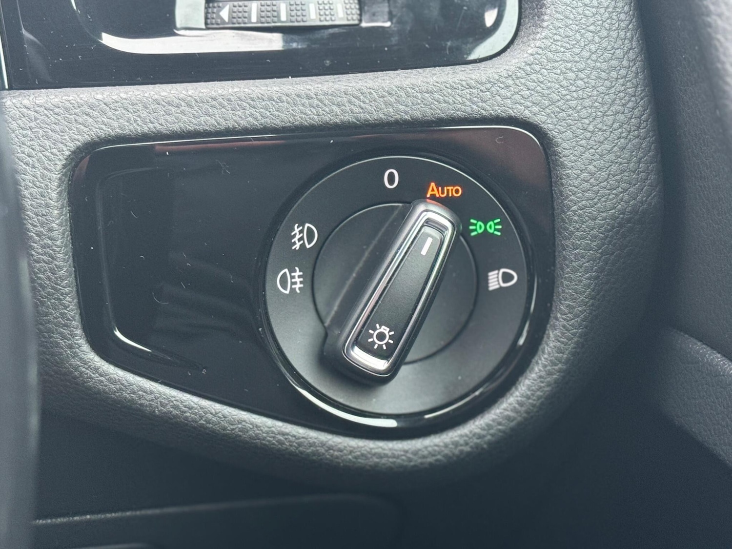 Used Volkswagen Golf for sale - 77001067: Photo 27