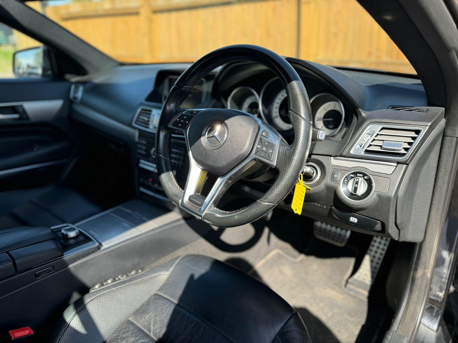 Used Mercedes-Benz E Class for sale - 78148103: Photo 14