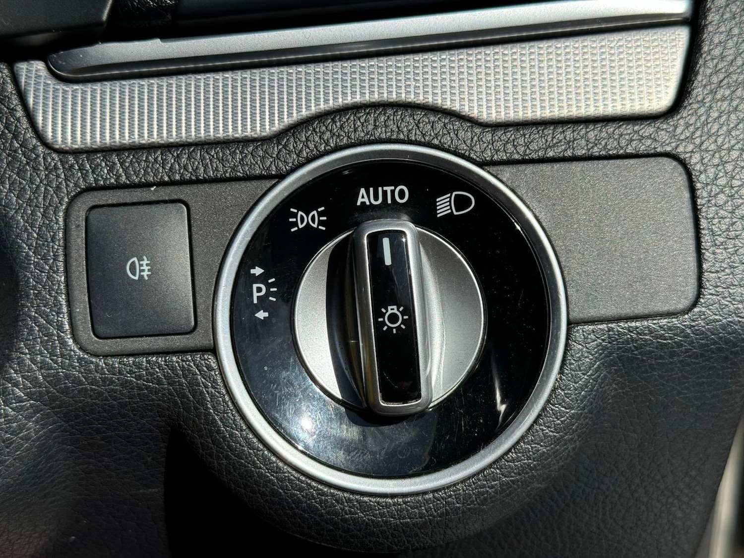 Used Mercedes-Benz E Class for sale - 78148103: Photo 27