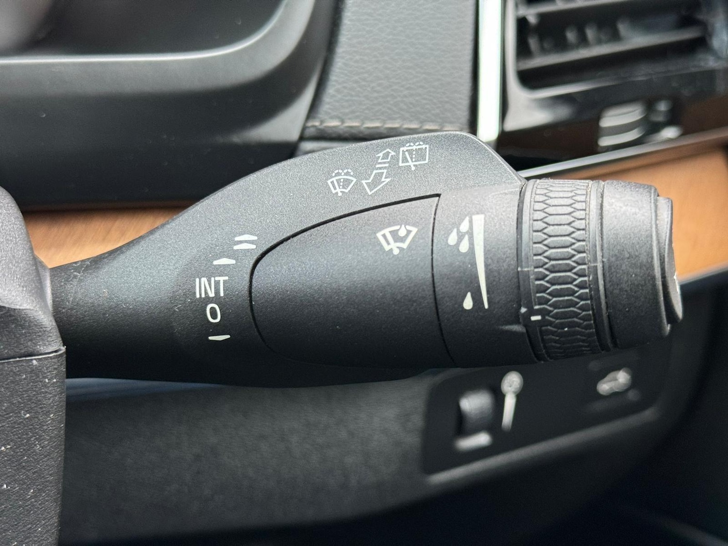 Used Volvo XC90 2017 for sale - 76976506: Photo 34