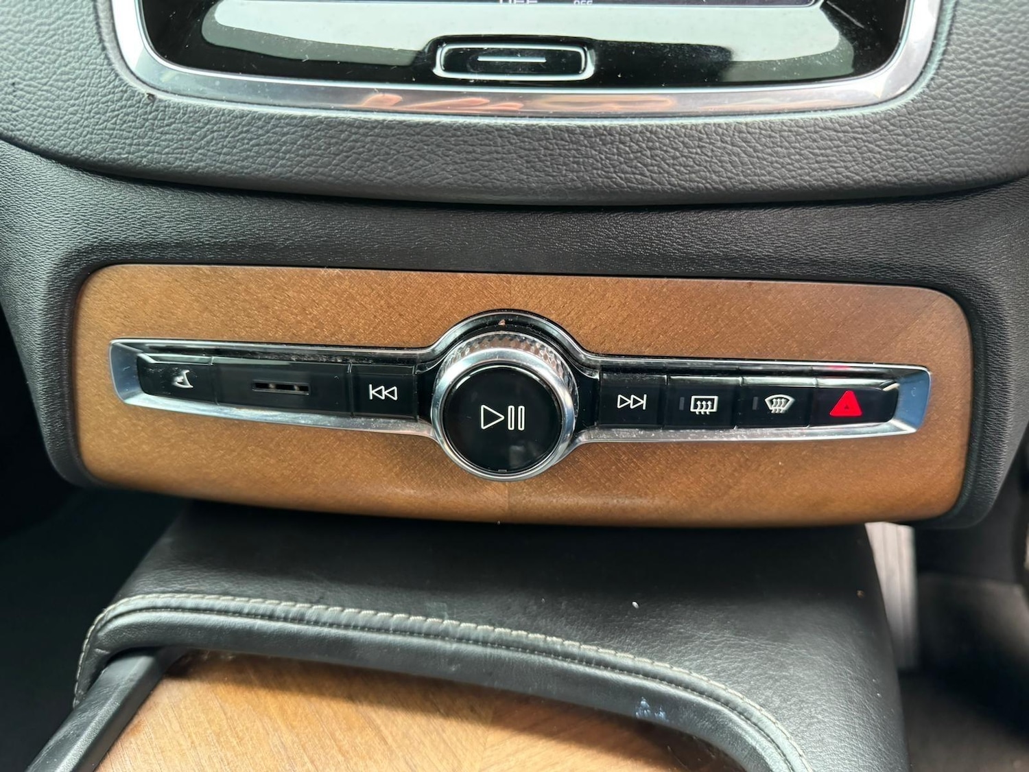 Used Volvo XC90 2017 for sale - 76976506: Photo 36