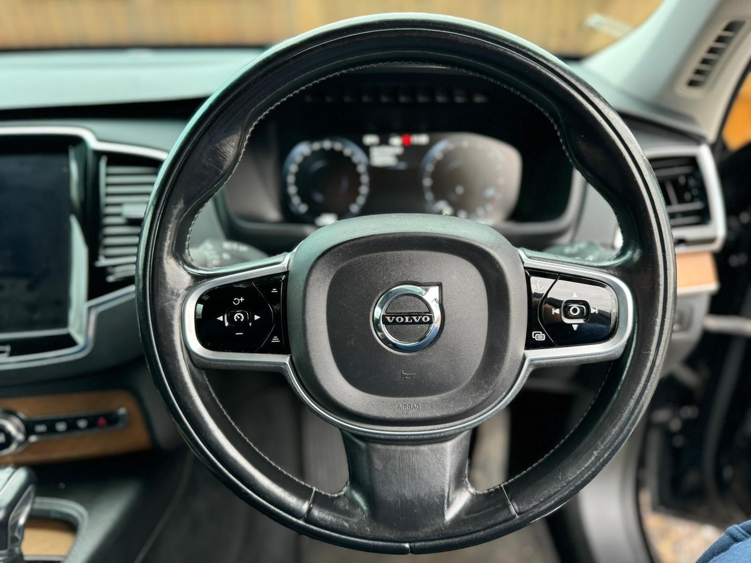 Used Volvo XC90 2017 for sale - 76976506: Photo 47