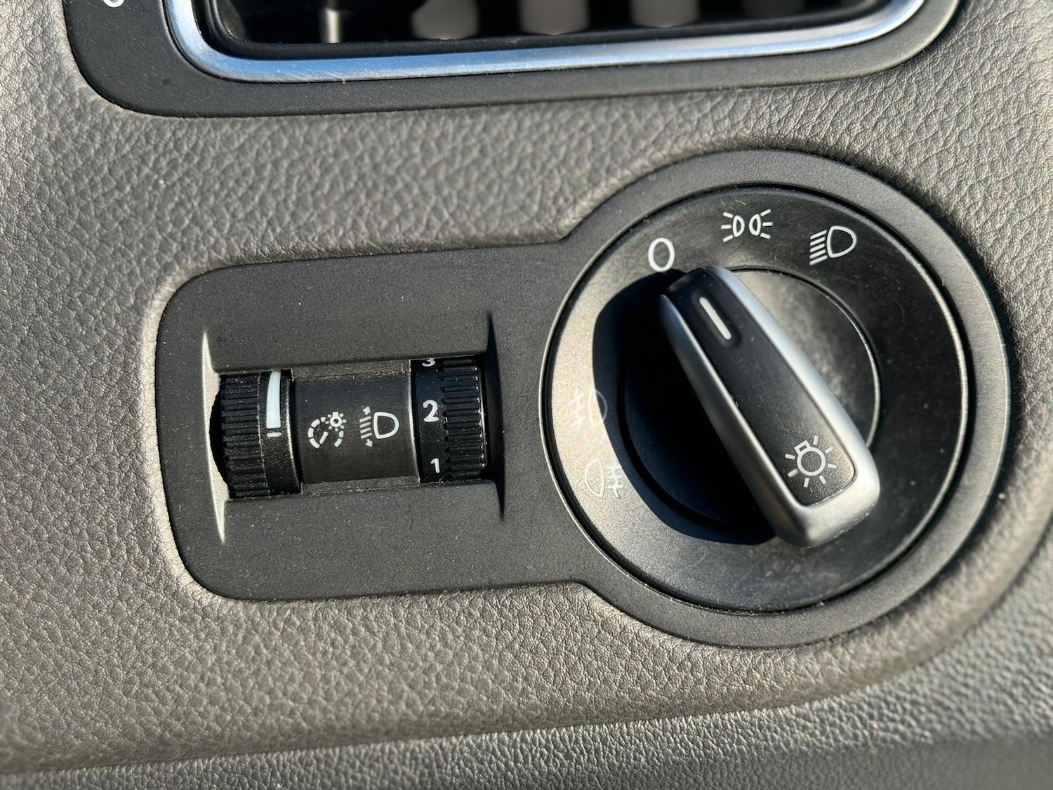 Used Volkswagen Polo 2012 for sale - 77091473: Photo 35