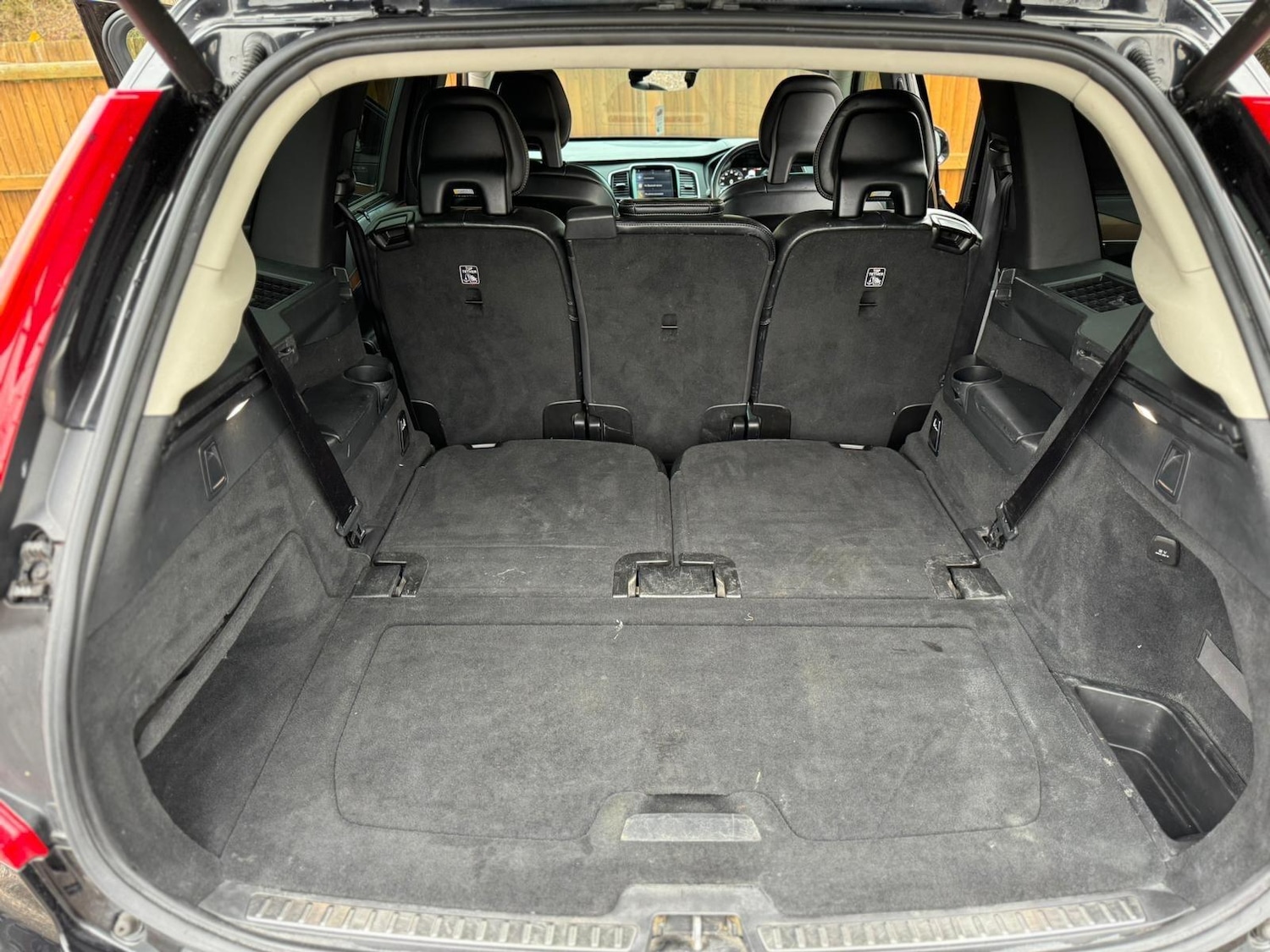 Used Volvo XC90 2017 for sale - 77163556: Photo 43