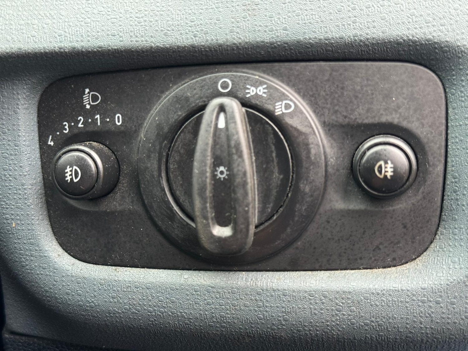 Used Ford Fiesta 2010 for sale - 77163497: Photo 23