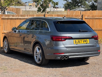 Used Audi A4 2017 for sale - 79532394: Photo