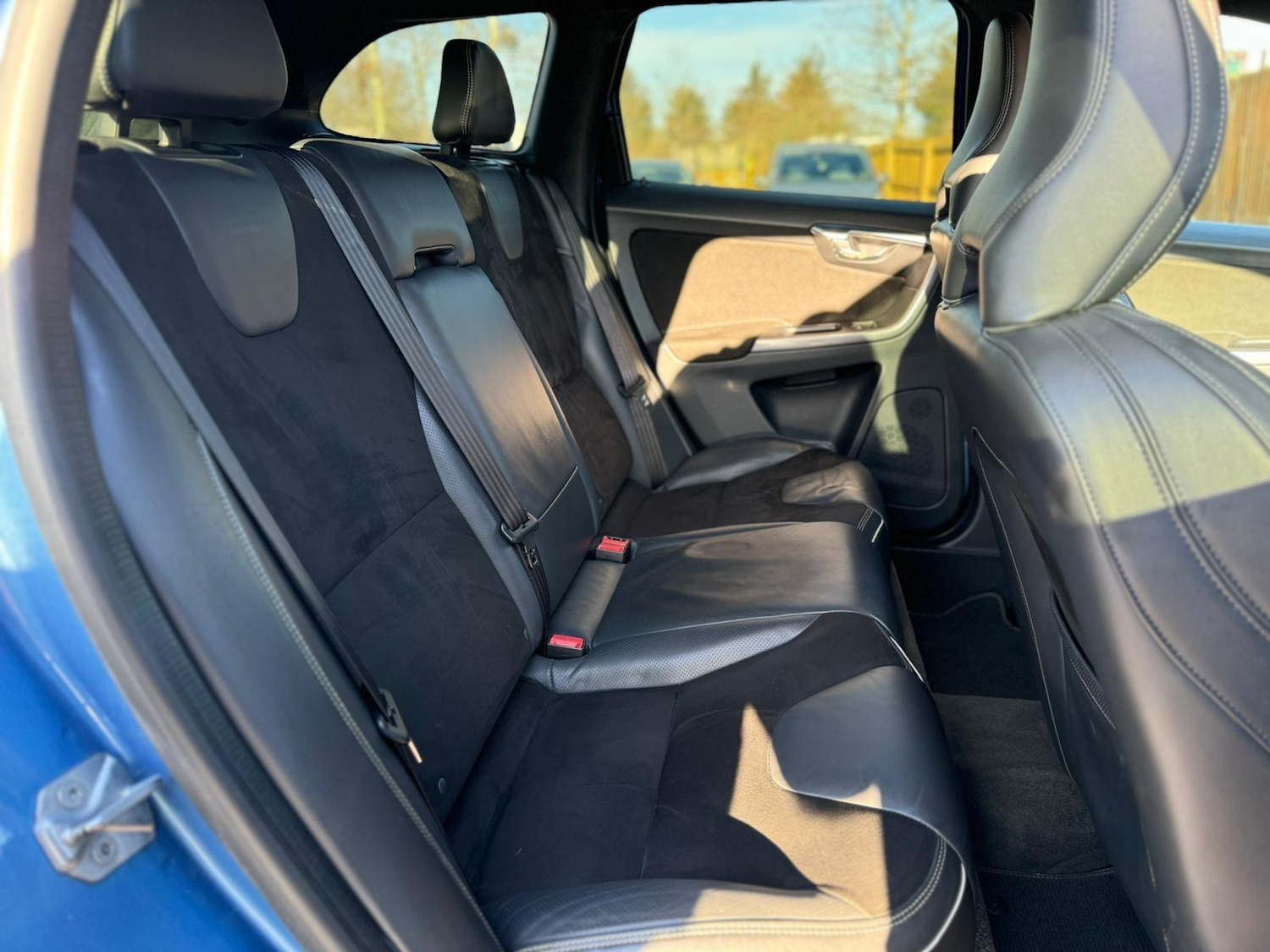 Used Volvo XC60 2017 for sale - 77230187: Photo 28