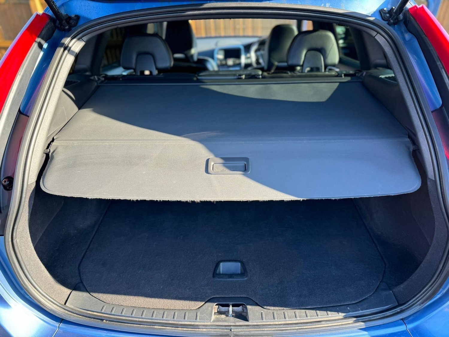 Used Volvo XC60 2017 for sale - 77230187: Photo 44