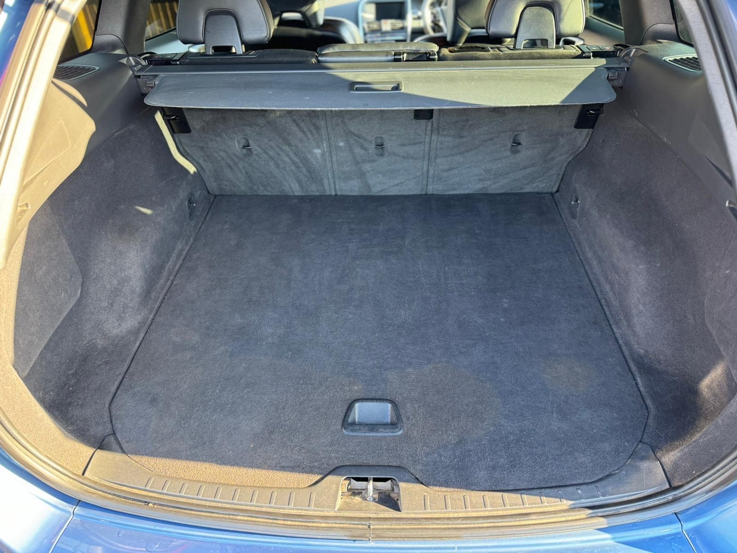 Used Volvo XC60 2017 for sale - 77230187: Photo 45