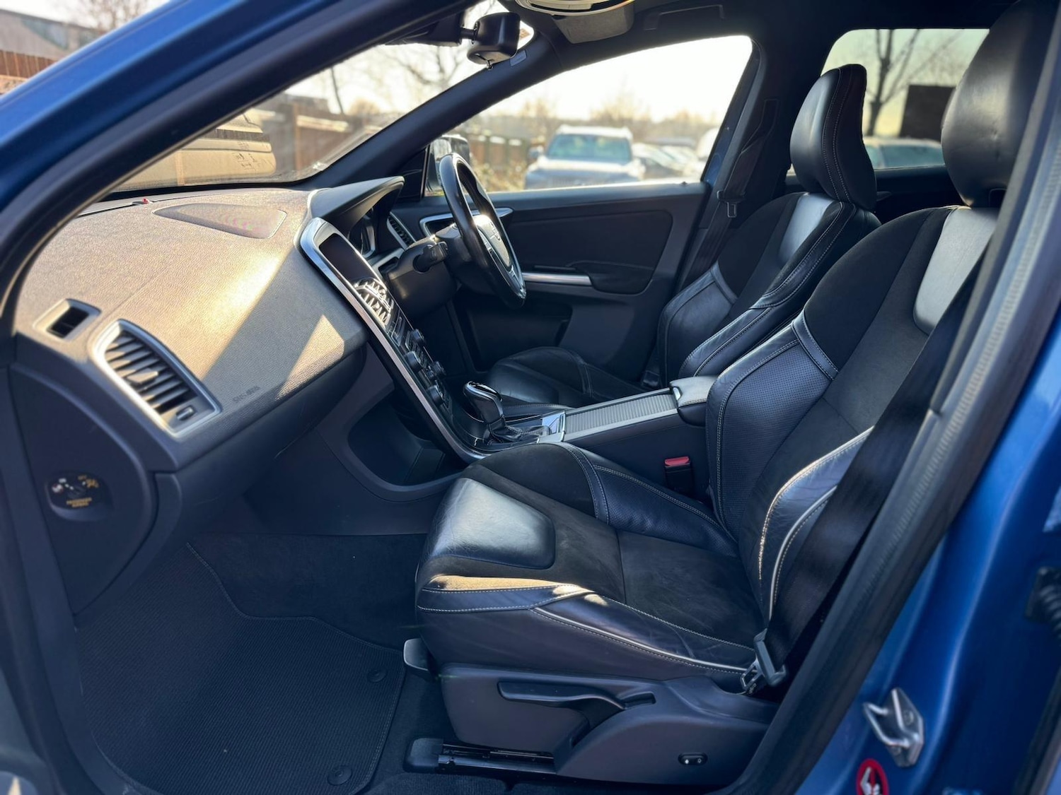 Used Volvo XC60 2017 for sale - 77230187: Photo 47