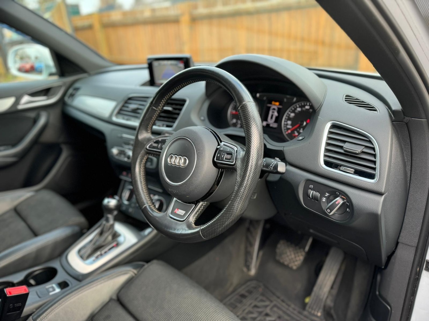 Used Audi Q3 2016 for sale - 77084379: Photo 19