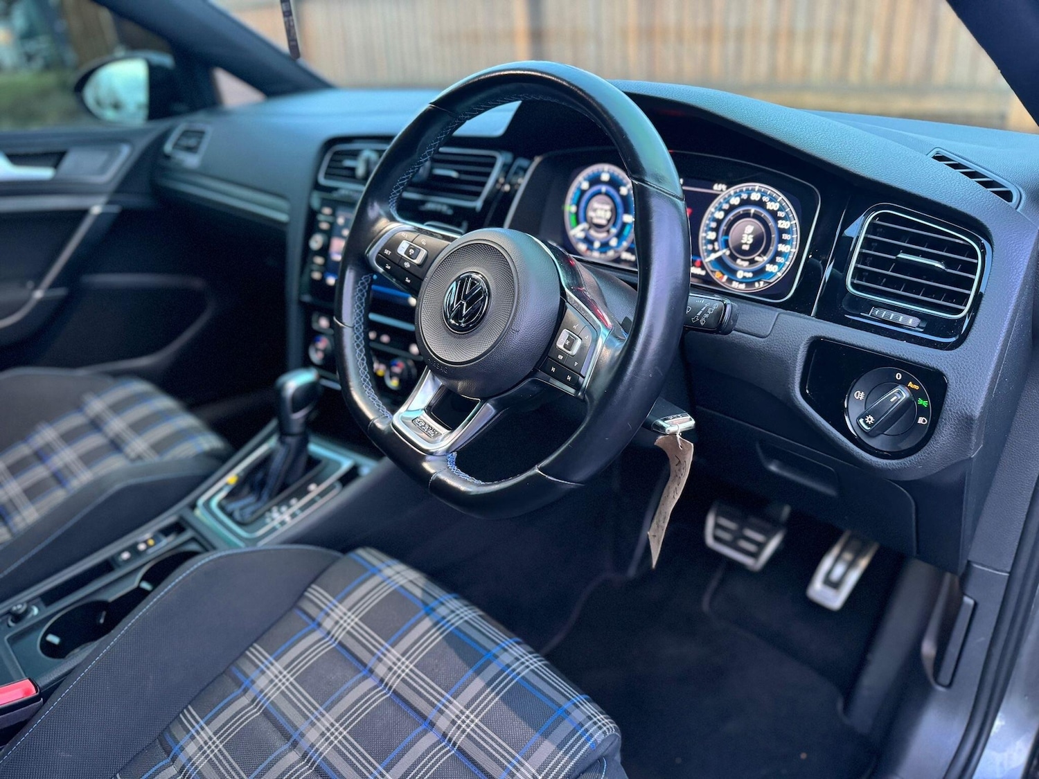 Used Volkswagen Golf 2020 for sale - 77395797: Photo 15