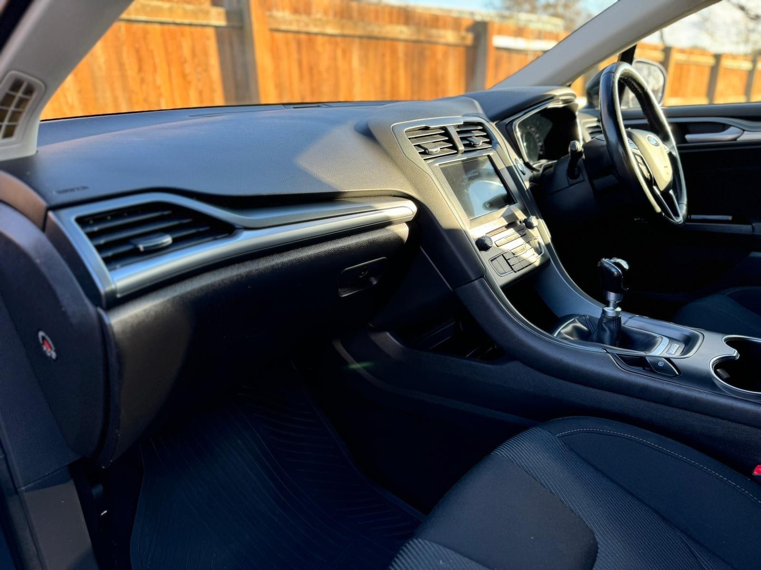 Used Ford Mondeo 2017 for sale - 76759348: Photo 12