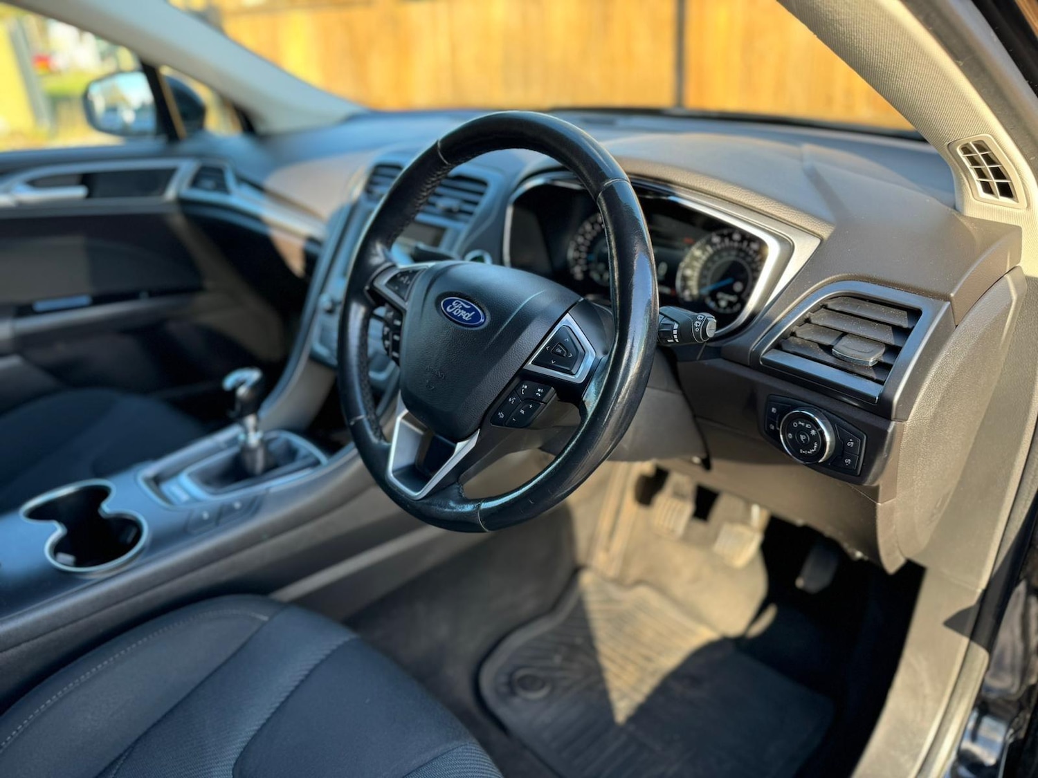 Used Ford Mondeo 2017 for sale - 76759348: Photo 17