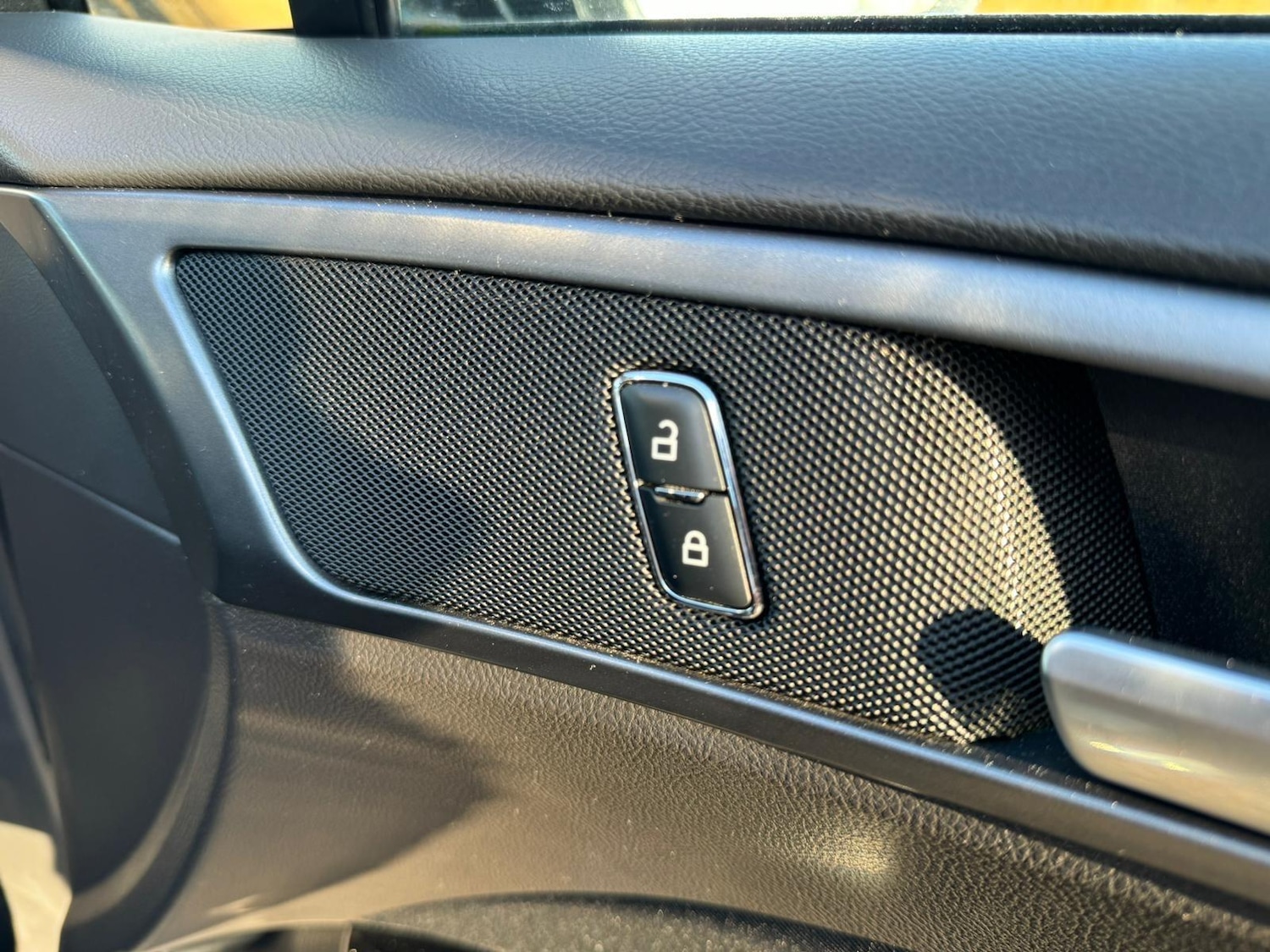 Used Ford Mondeo 2017 for sale - 76759348: Photo 27