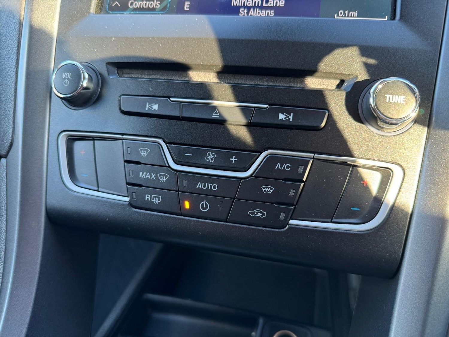 Used Ford Mondeo 2017 for sale - 76759348: Photo 32