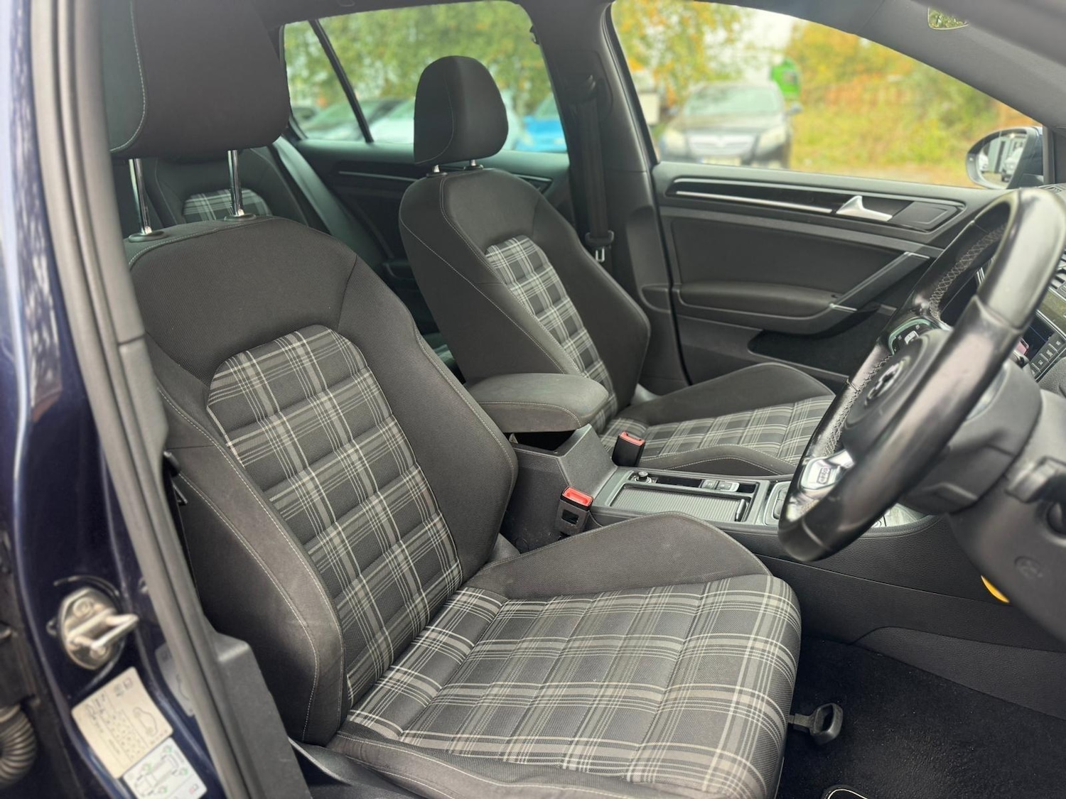 Used Volkswagen Golf 2017 for sale - 76238889: Photo 14