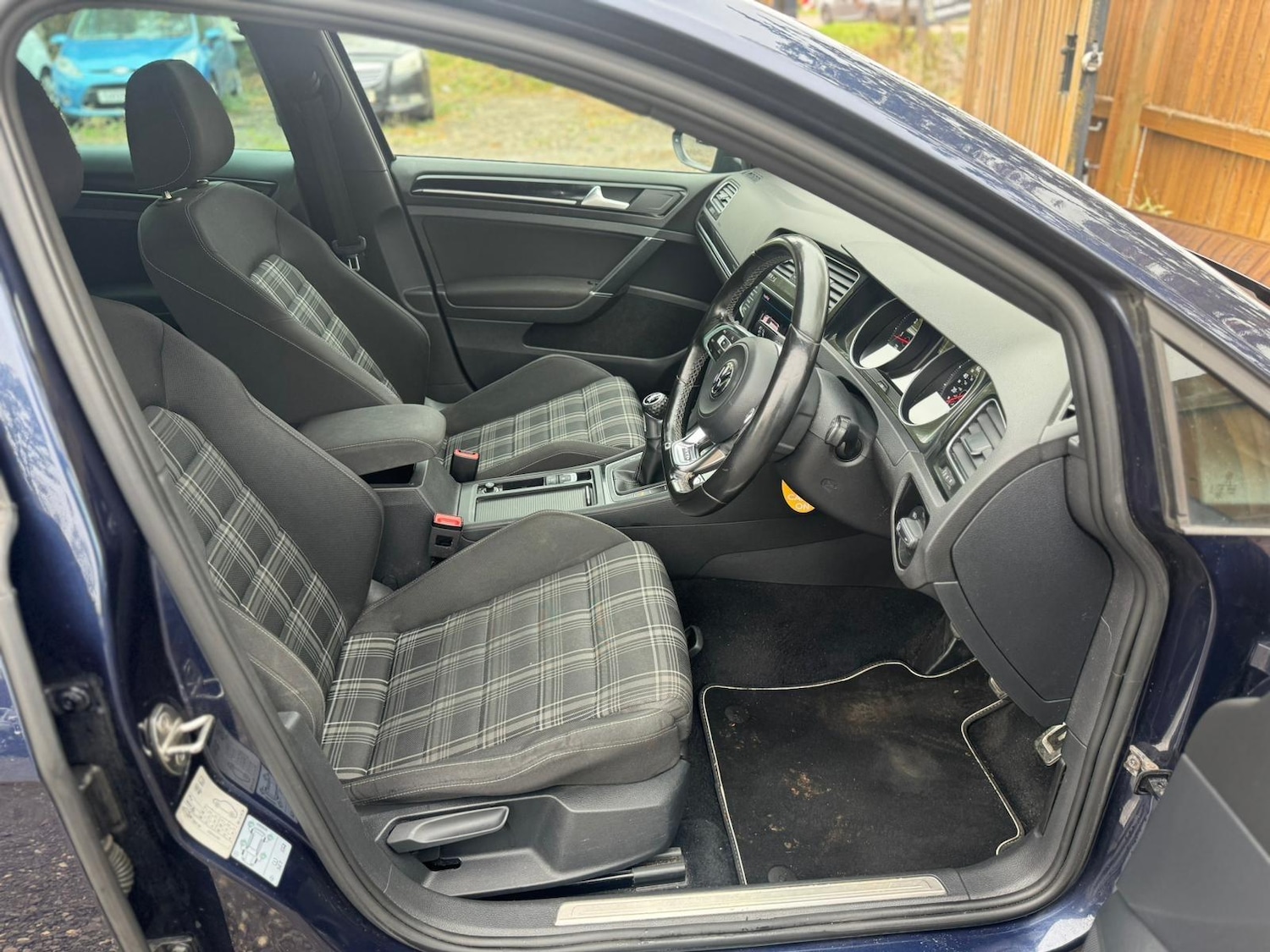 Used Volkswagen Golf 2017 for sale - 76238889: Photo 15