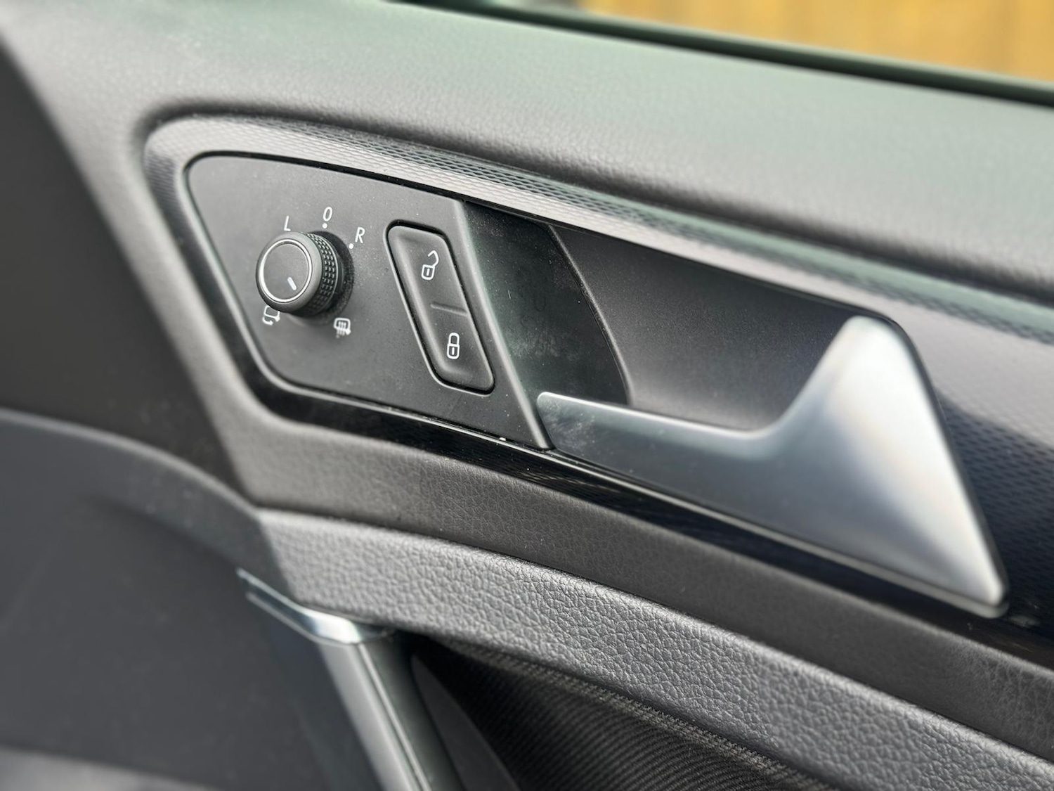 Used Volkswagen Golf 2017 for sale - 76238889: Photo 19