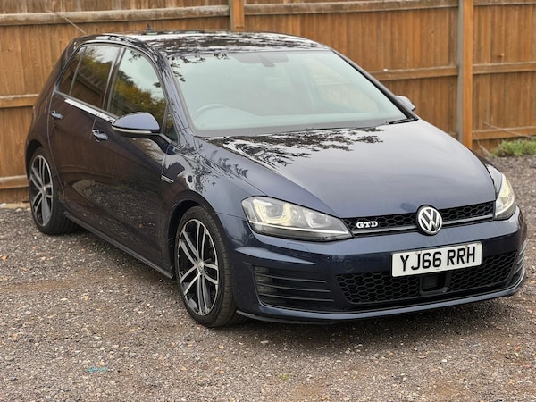 Used Volkswagen Golf 2017 for sale - 76238889: Photo 4