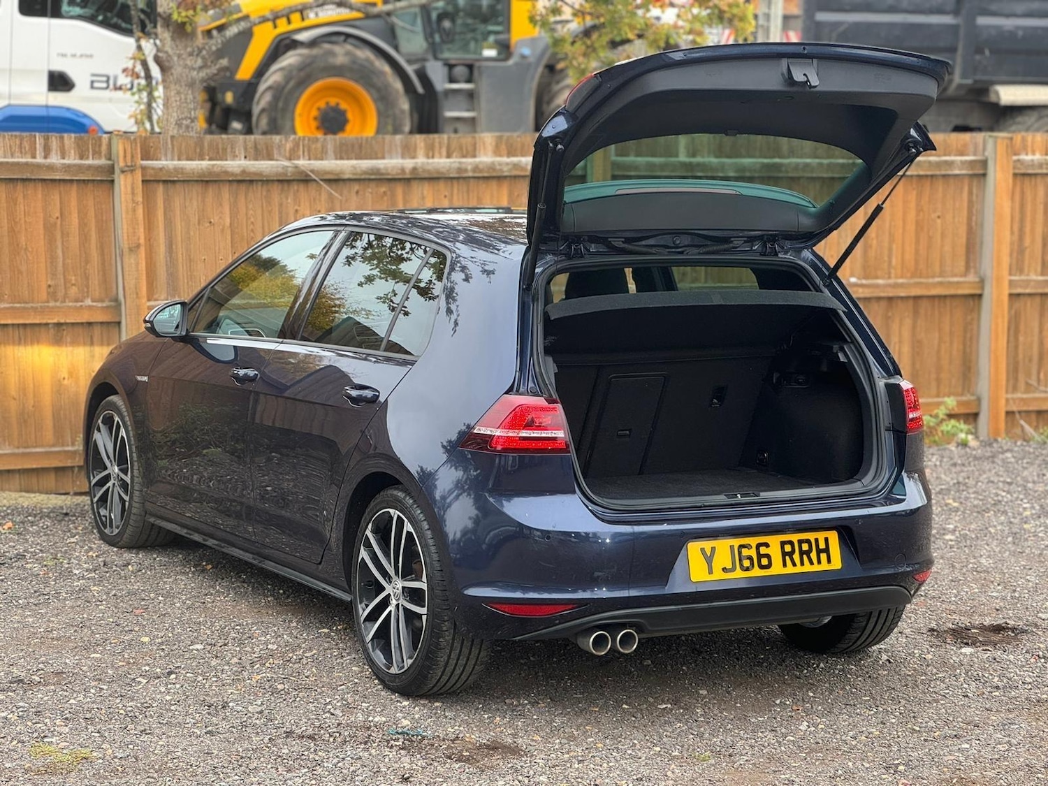 Used Volkswagen Golf 2017 for sale - 76238889: Photo 5