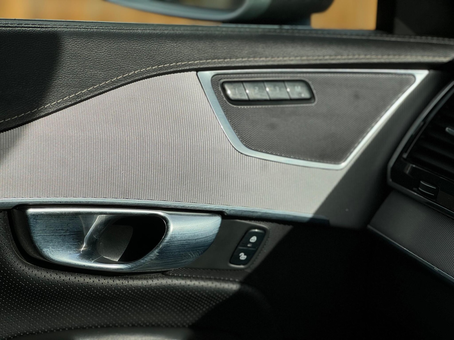 Used Volvo XC90 2018 for sale - 78020040: Photo 24