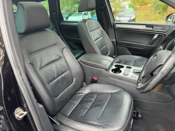 Used Volkswagen Touareg 2015 for sale - 76228085: Photo 16