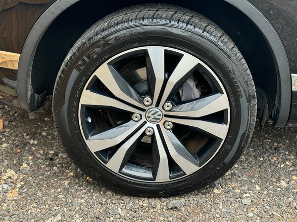 Used Volkswagen Touareg 2015 for sale - 76228085: Photo 23