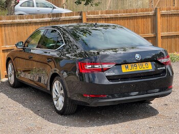 Used Skoda Superb 2019 for sale - 79248076: Photo