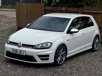 Used Volkswagen Golf 2016 for sale - 75770002: Photo
