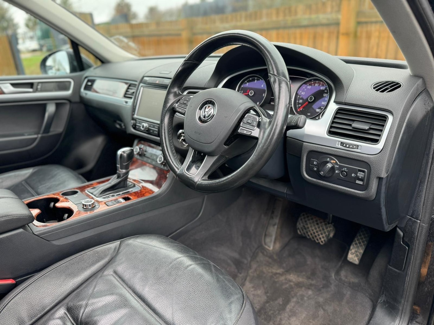 Used Volkswagen Touareg 2012 for sale - 77710425: Photo 16