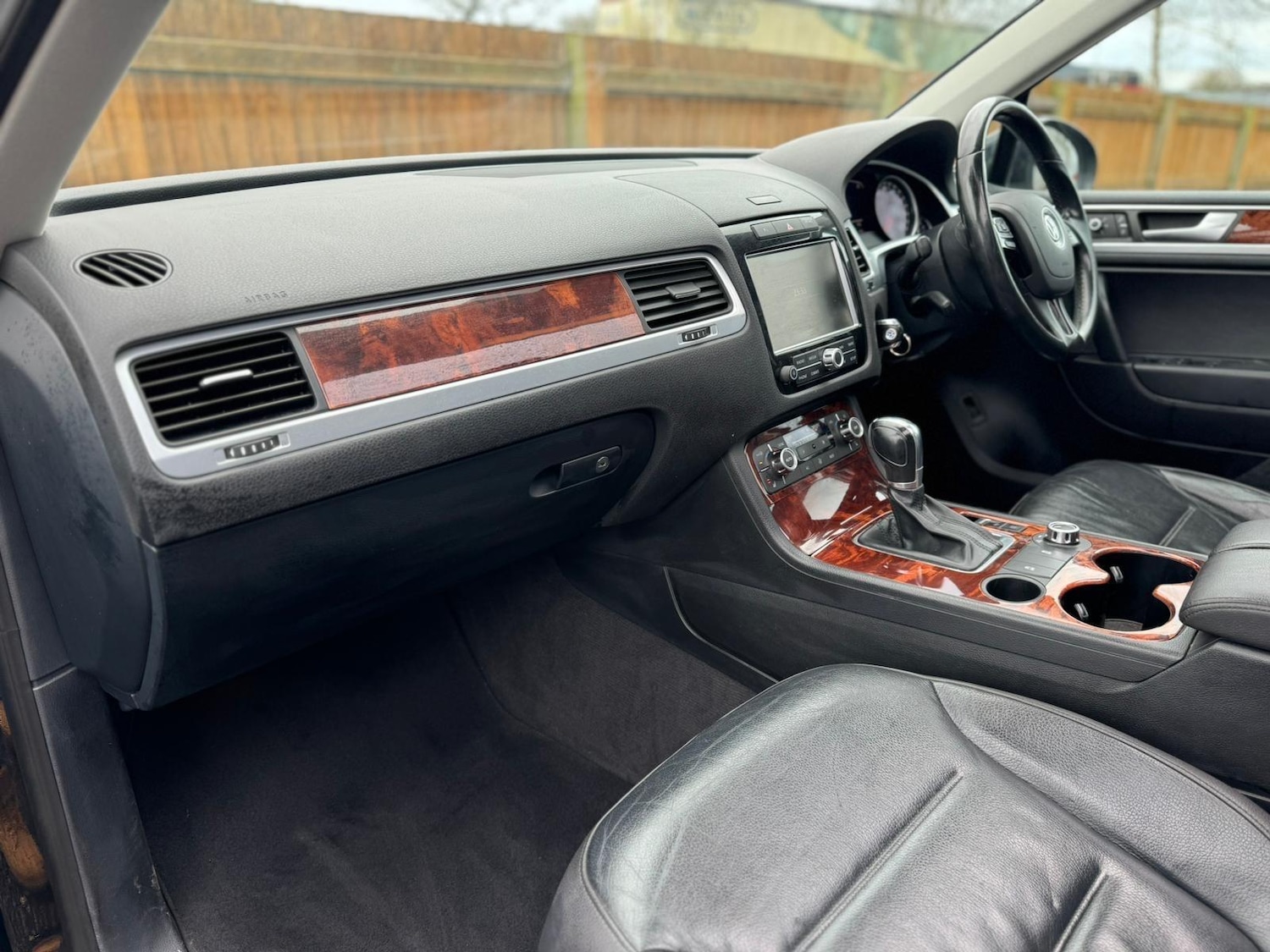 Used Volkswagen Touareg 2012 for sale - 77710425: Photo 17