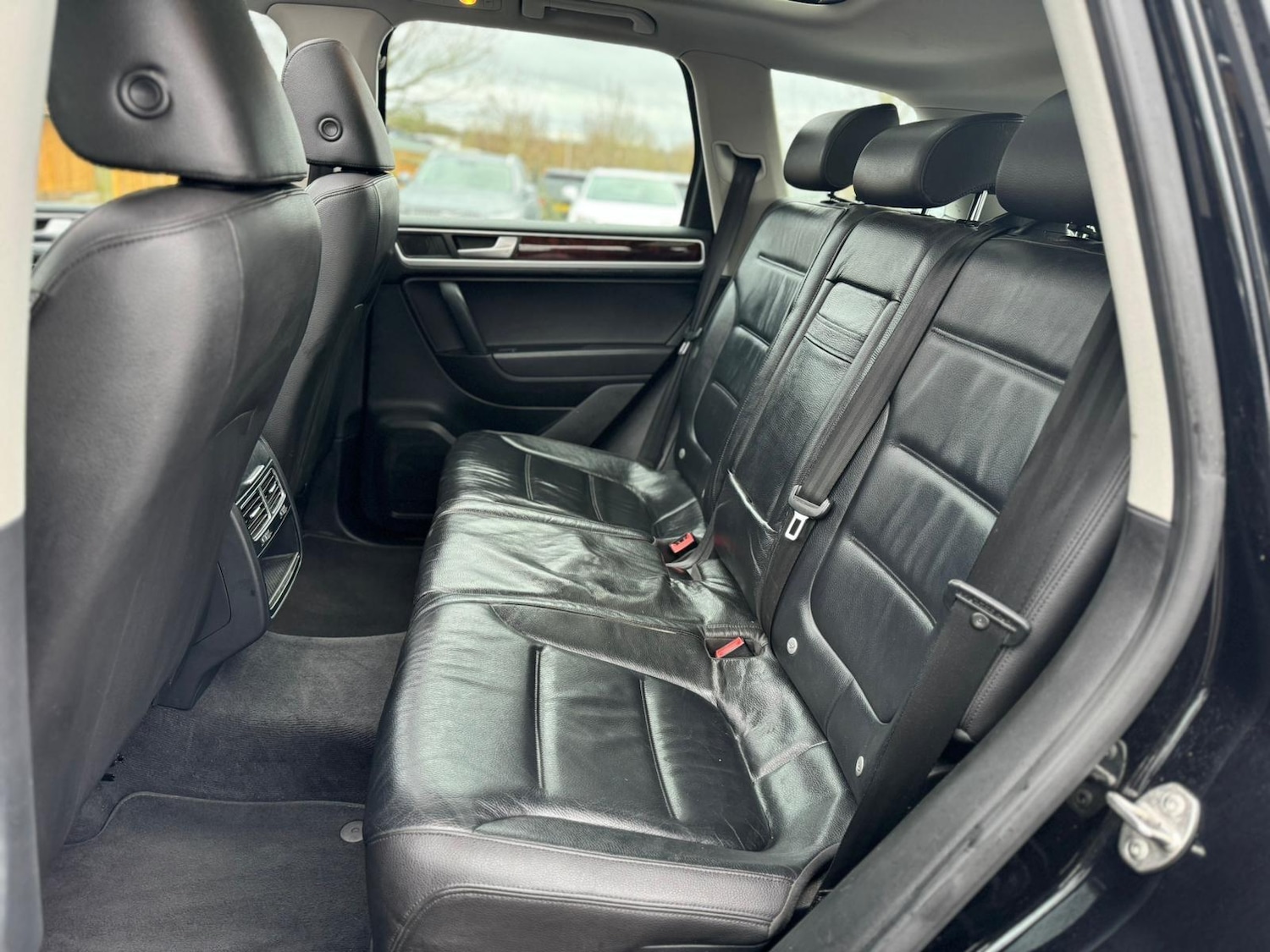 Used Volkswagen Touareg 2012 for sale - 77710425: Photo 23