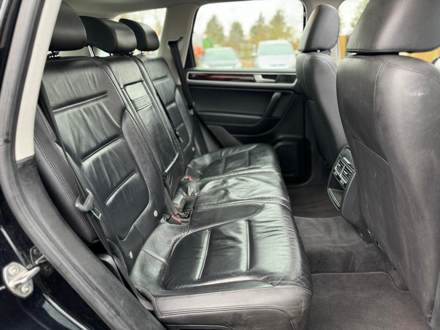 Used Volkswagen Touareg 2012 for sale - 77710425: Photo 25