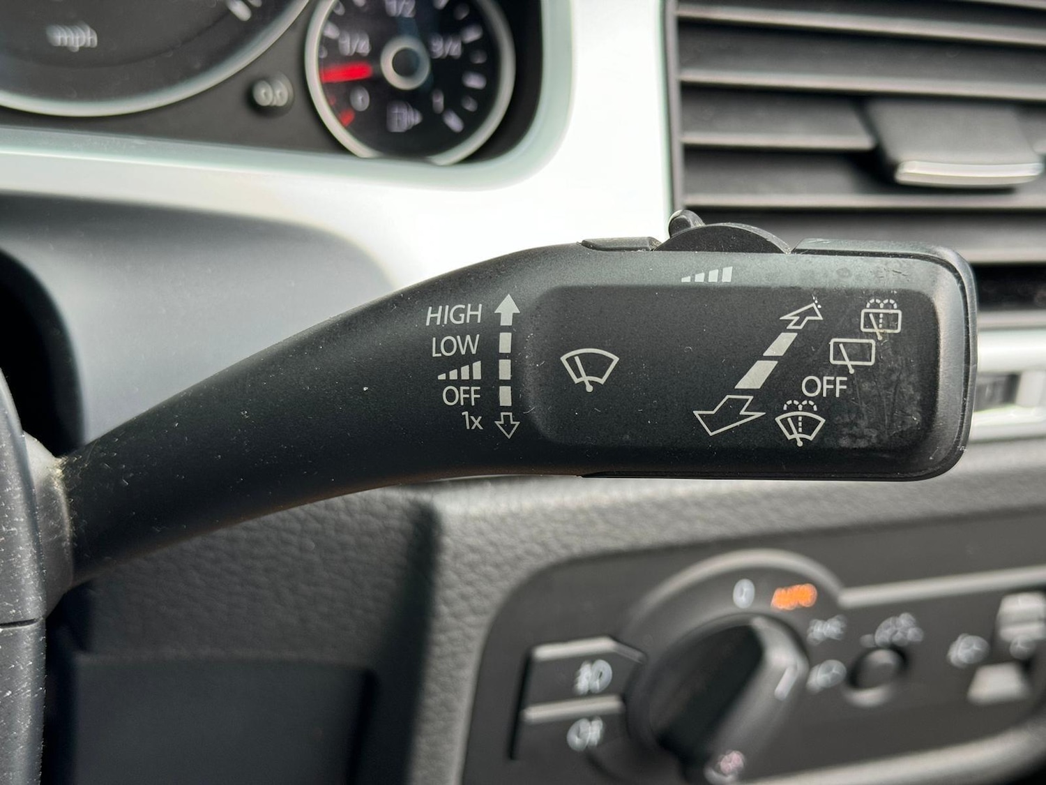 Used Volkswagen Touareg 2012 for sale - 77710425: Photo 34