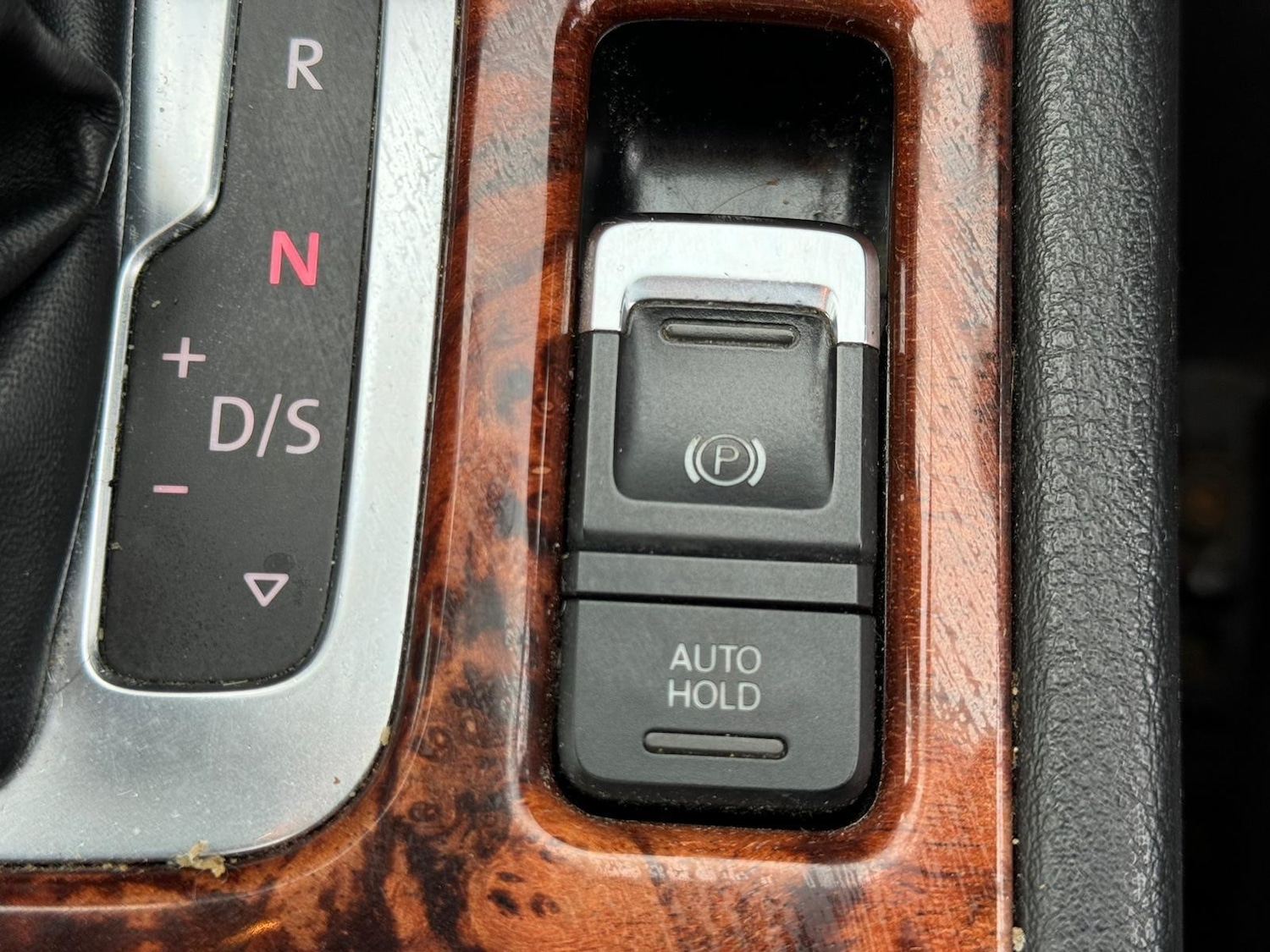 Used Volkswagen Touareg 2012 for sale - 77710425: Photo 38