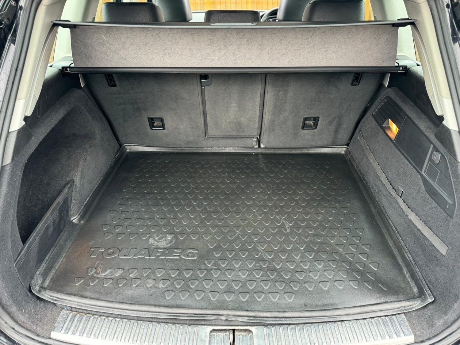 Used Volkswagen Touareg 2012 for sale - 77710425: Photo 51