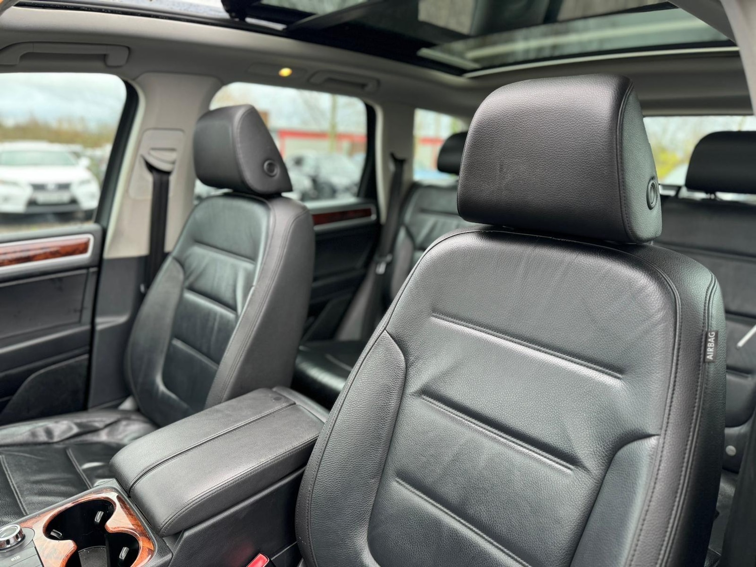 Used Volkswagen Touareg 2012 for sale - 77710425: Photo 55