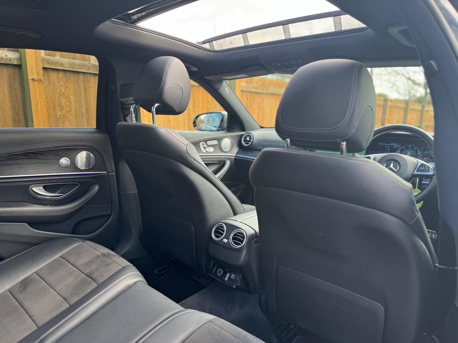 Used Mercedes-Benz E Class 2018 for sale - 78086711: Photo 54