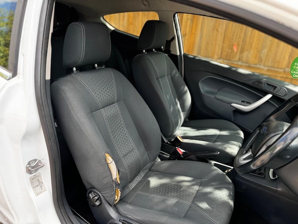 Used Ford Fiesta 2011 for sale - 74837731: Photo 18
