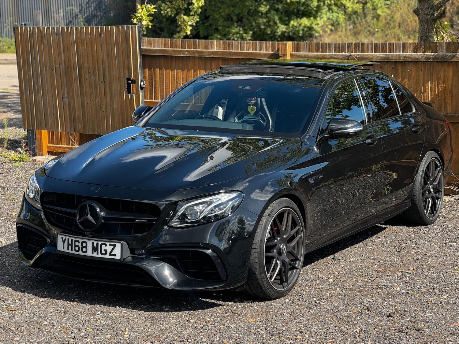 Used Mercedes-Benz E Class 2018 for sale - 76388387: Photo 3