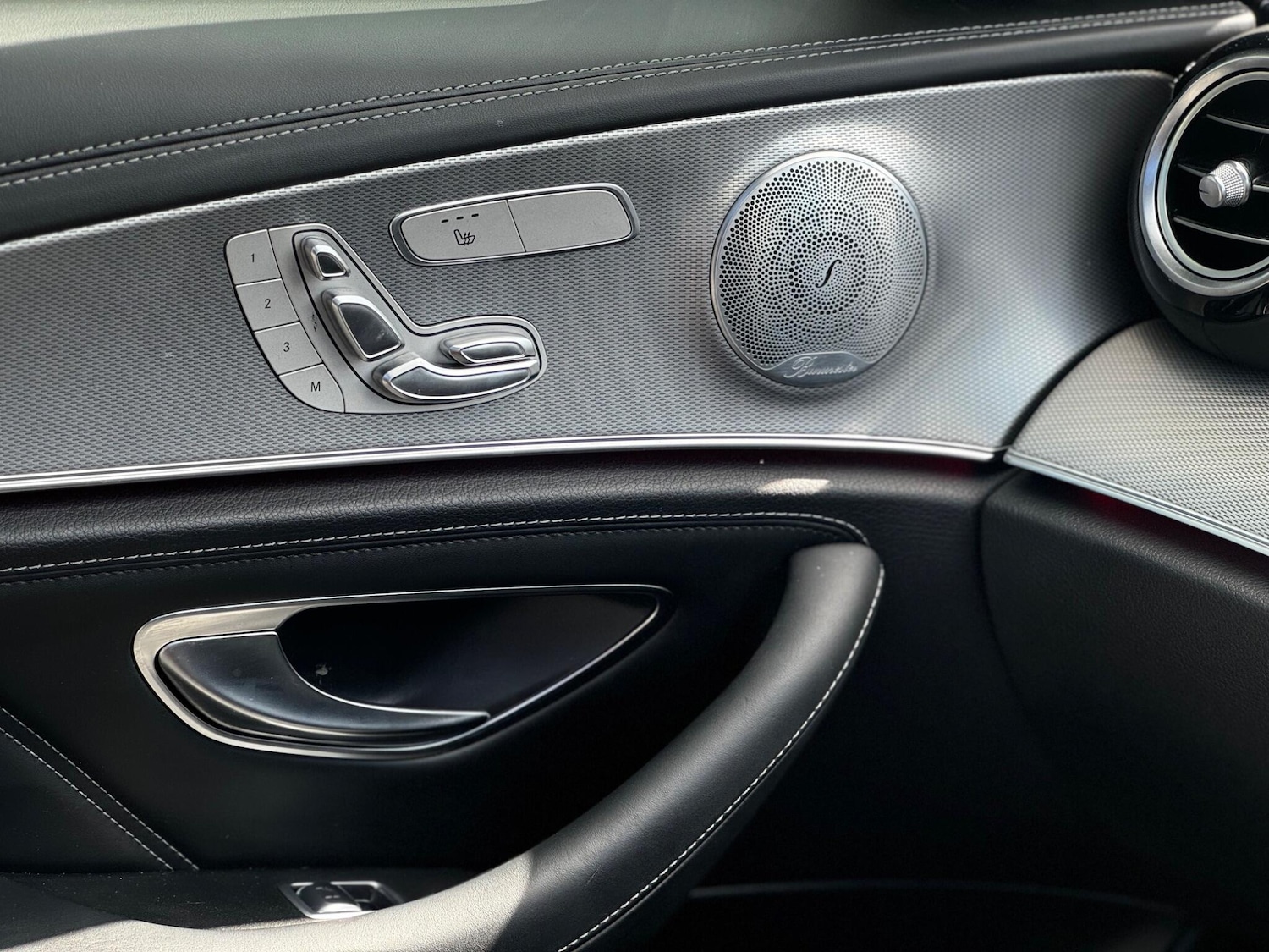 Used Mercedes-Benz E Class 2018 for sale - 76388387: Photo 61